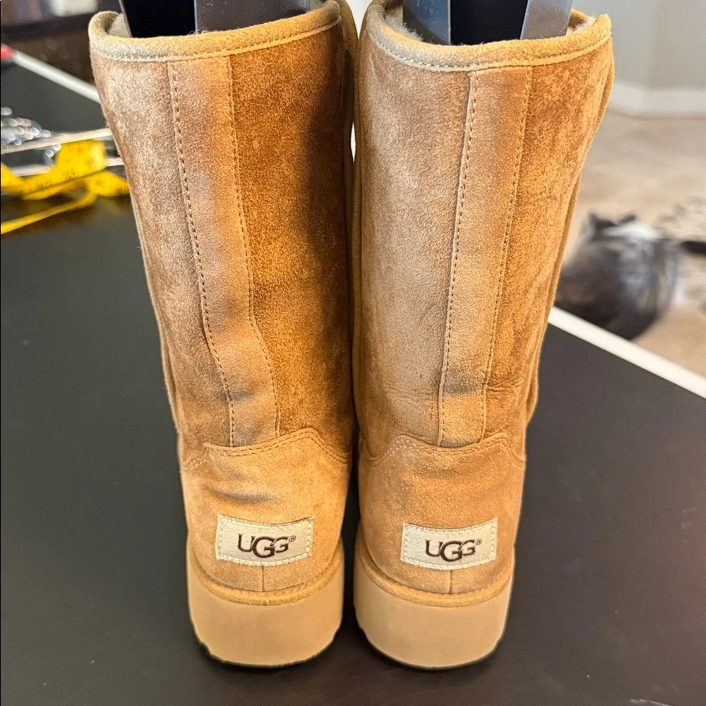 UGG Classic Tall Boots Chestnut Suede Sheepskin Women’s Size 6 NWOB Cozy Winter